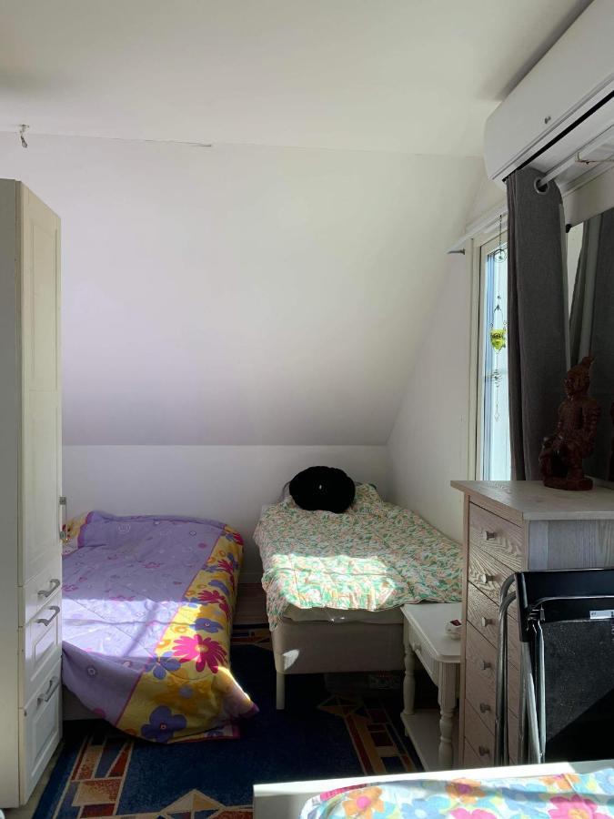 Gaest Laegenheten Med Egen Terrass Falkenberg Esterno foto
